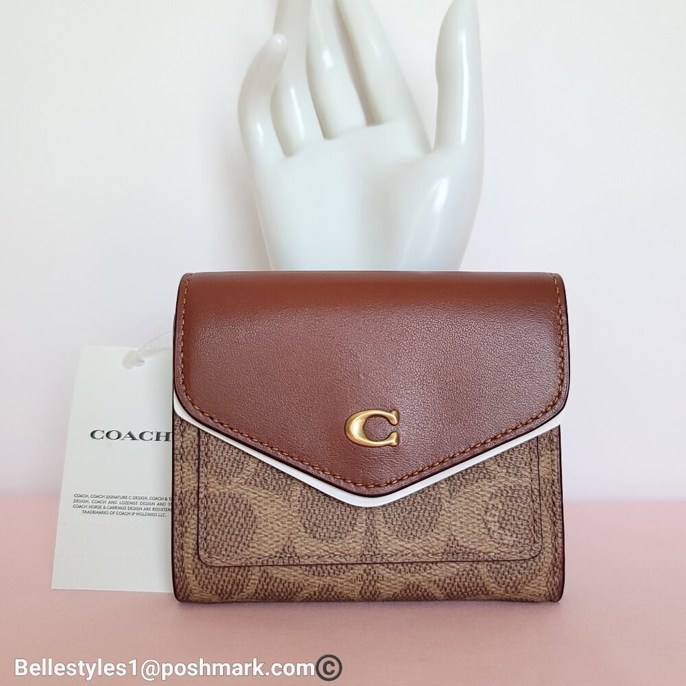 COACH Wyn Small Wallet In Colorblocked Signature Canvas & Leather-Tan Rust 🎈$89